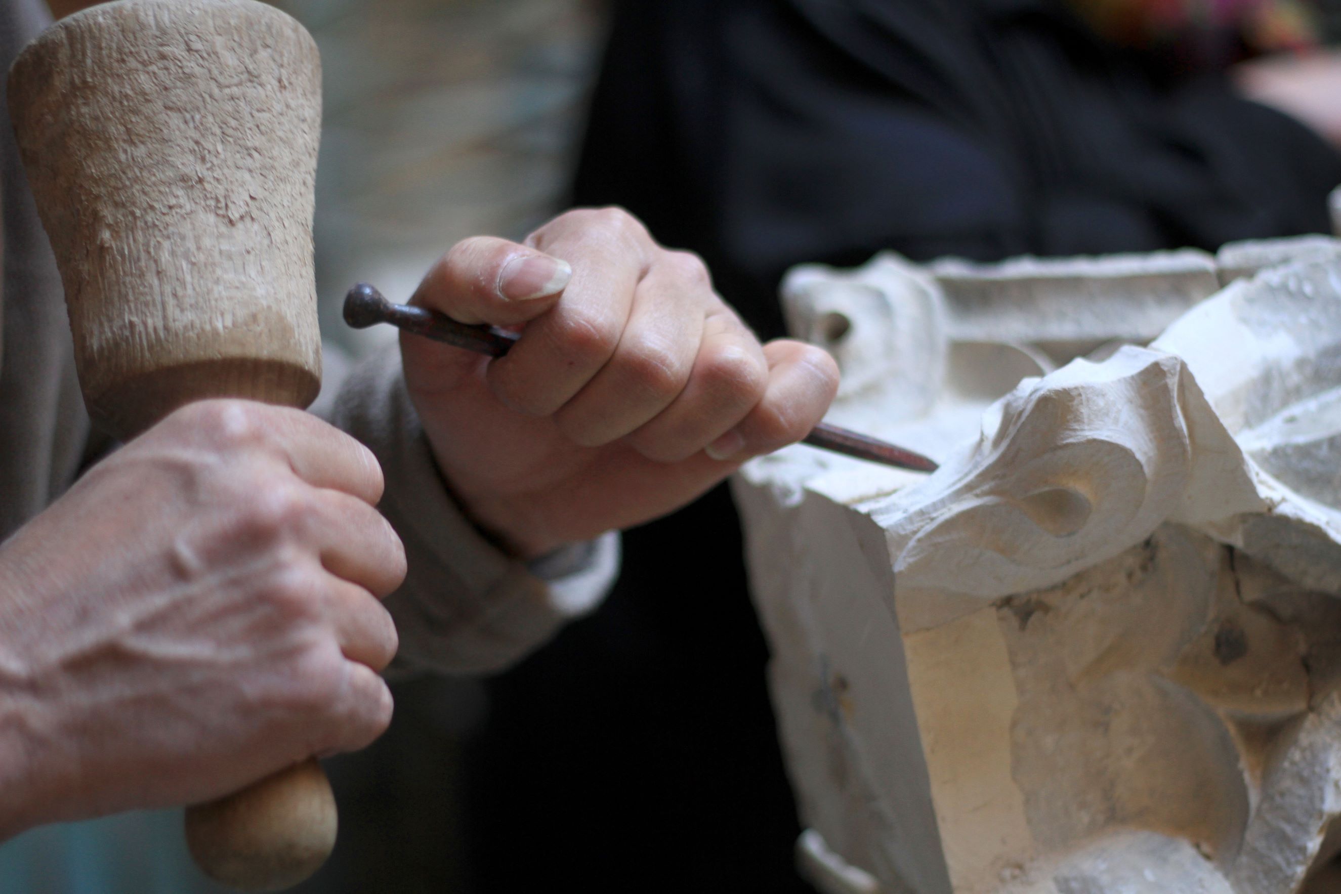 détail métier de sculpteur © Frédéric Patte